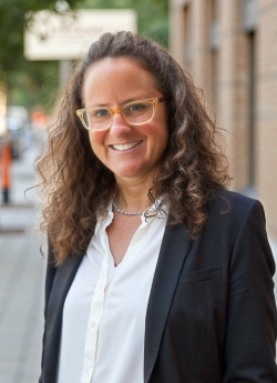 Dina Sears-Graves